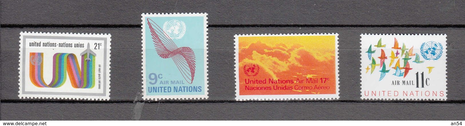 NATIONS  UNIES  NEW-YORK    1972  PA     N° 15-16-17-18     NEUFS**   CATALOGUE YVERT&TELLIER - Poste Aérienne