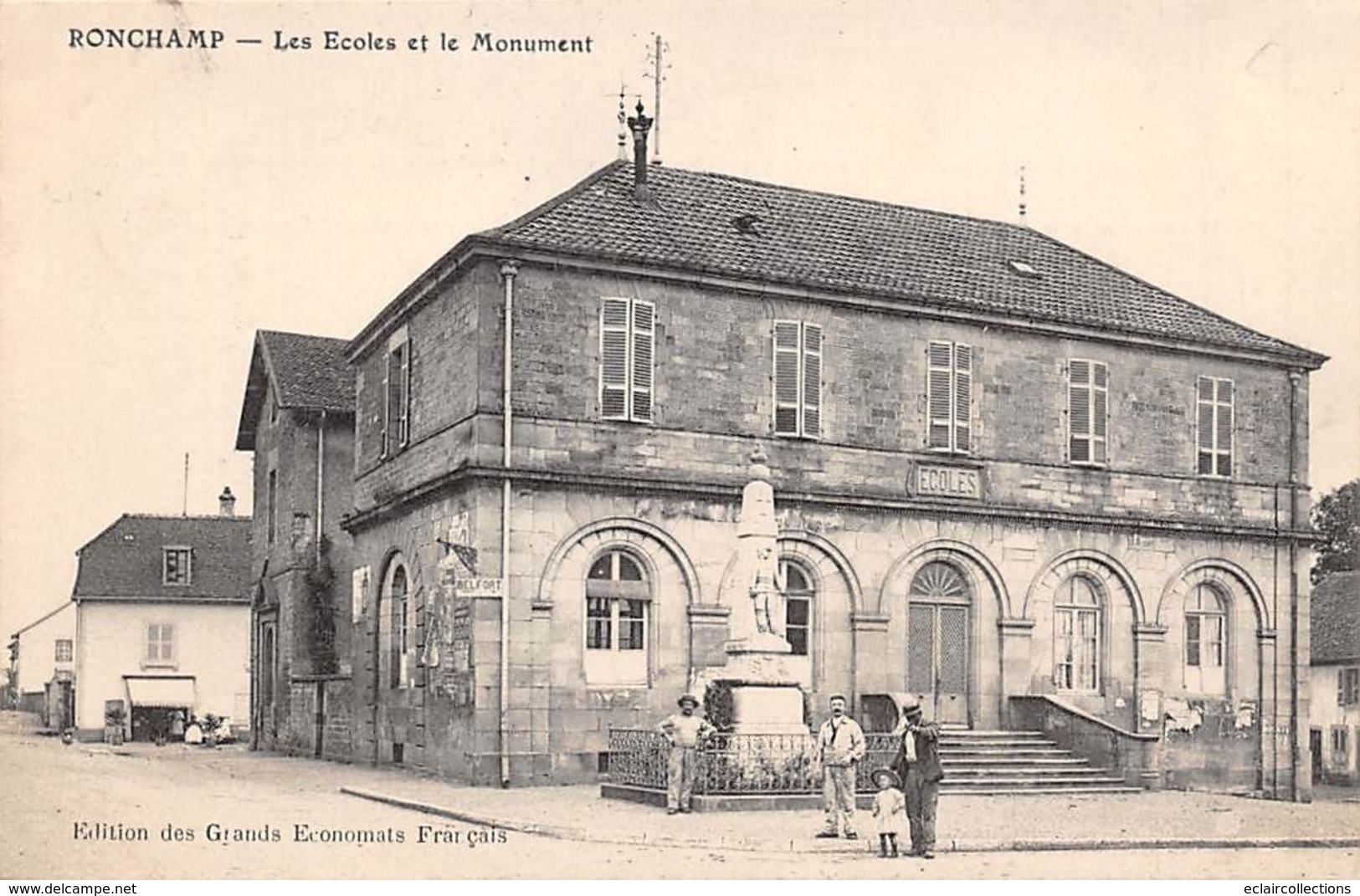 Ronchamp       70        Les Ecoles Et Le Monuments           (voir Scan) - Sonstige & Ohne Zuordnung