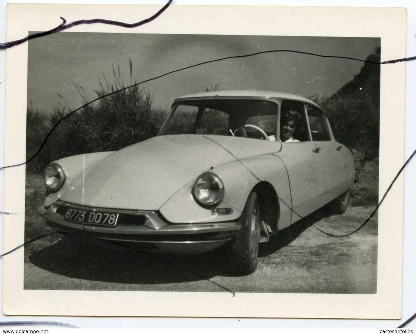 PHOTO . Ancienne Voiture Citroën DS . Immatriculation 6773 DQ 78 - Automobile