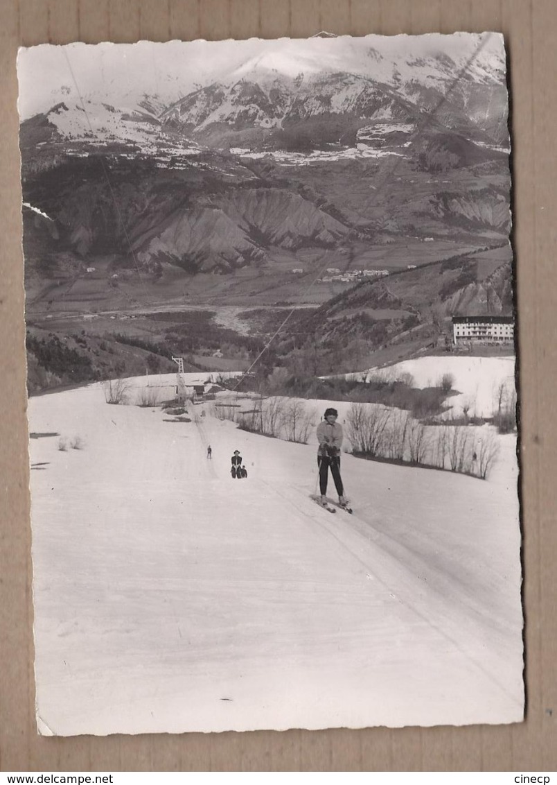 CPSM 04 - LE SAUZE - Environs De BARCELONNETTE - Station D'hiver Du SAUZE - Le Remonte Pente Et Pré Guérin 1953 - Autres & Non Classés