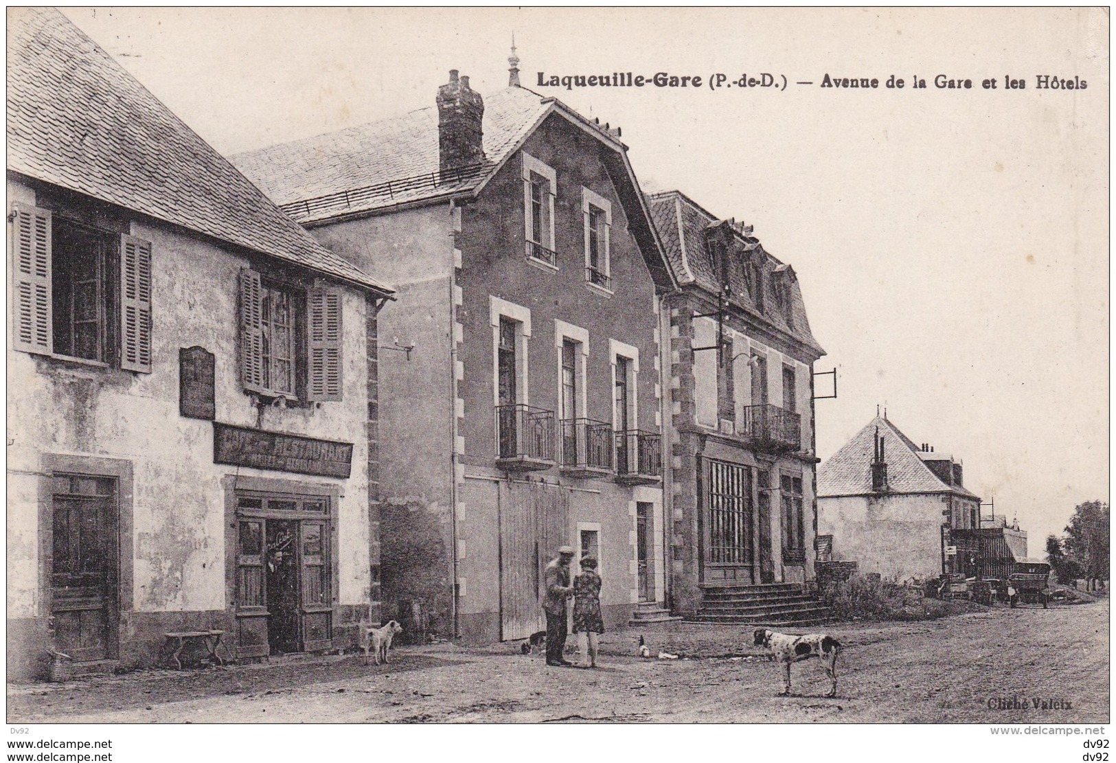 PUY DE DOME LAQUEUILLE GARE AVENUE DE LA GARE ET LES HOTELS - Altri & Non Classificati