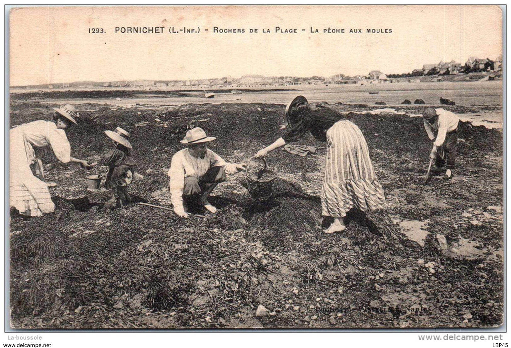 44 PORNICHET - Dans Les Rochers, La Pêche Aux Moules - Pornichet