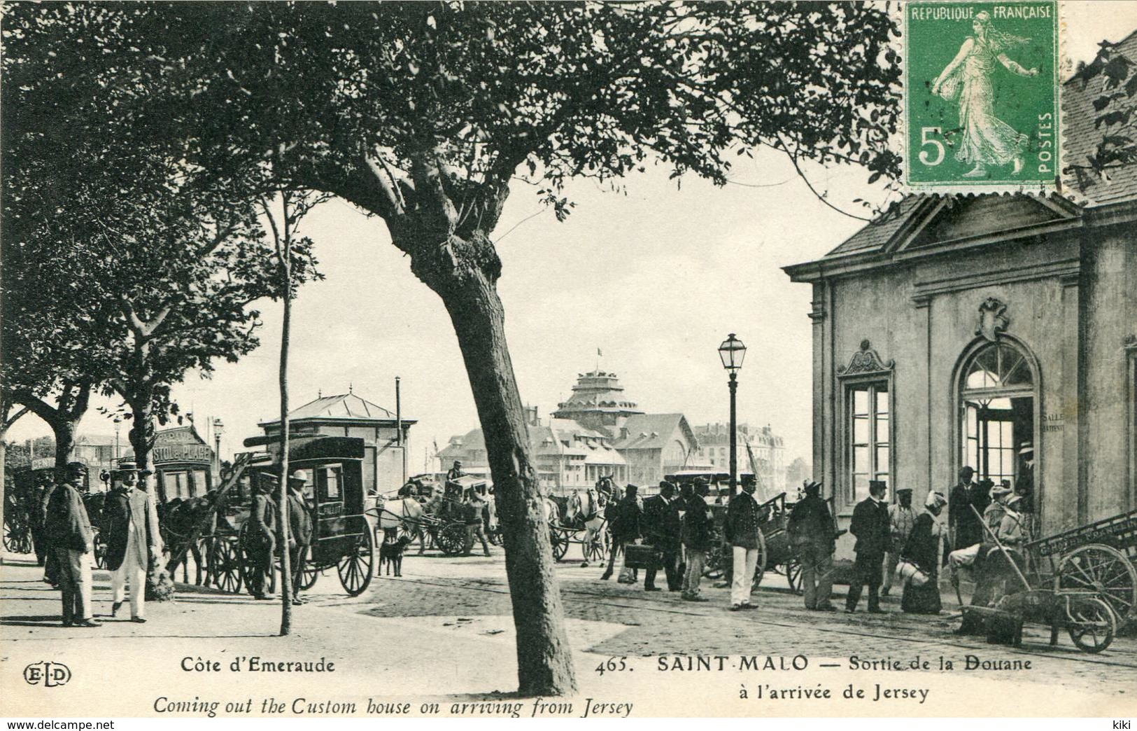 Saint Malo  Sortie De La Douane  à L'arrivée De Jersey (465) - Saint Malo