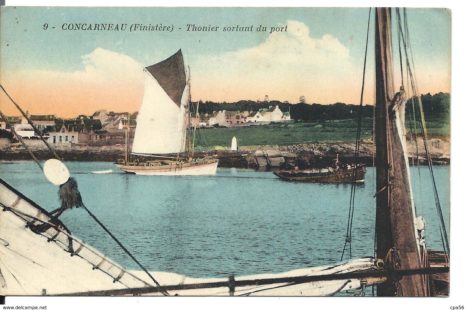 Thonier à CONCARNEAU - Colorisée J. Nozais éditeur N°9 - VENTE DIRECTE X - Concarneau