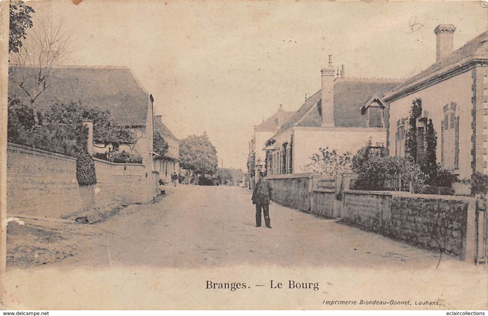 Branges            71         Le Bourg         (voir Scan) - Andere & Zonder Classificatie