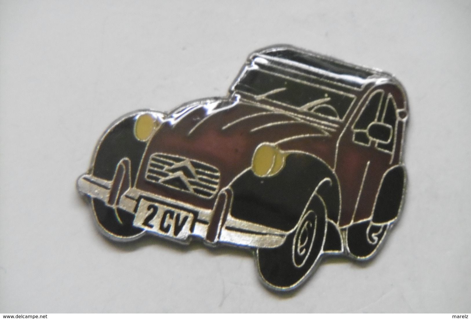 Pin's - Automobile CITROËN 2CV - Citroën