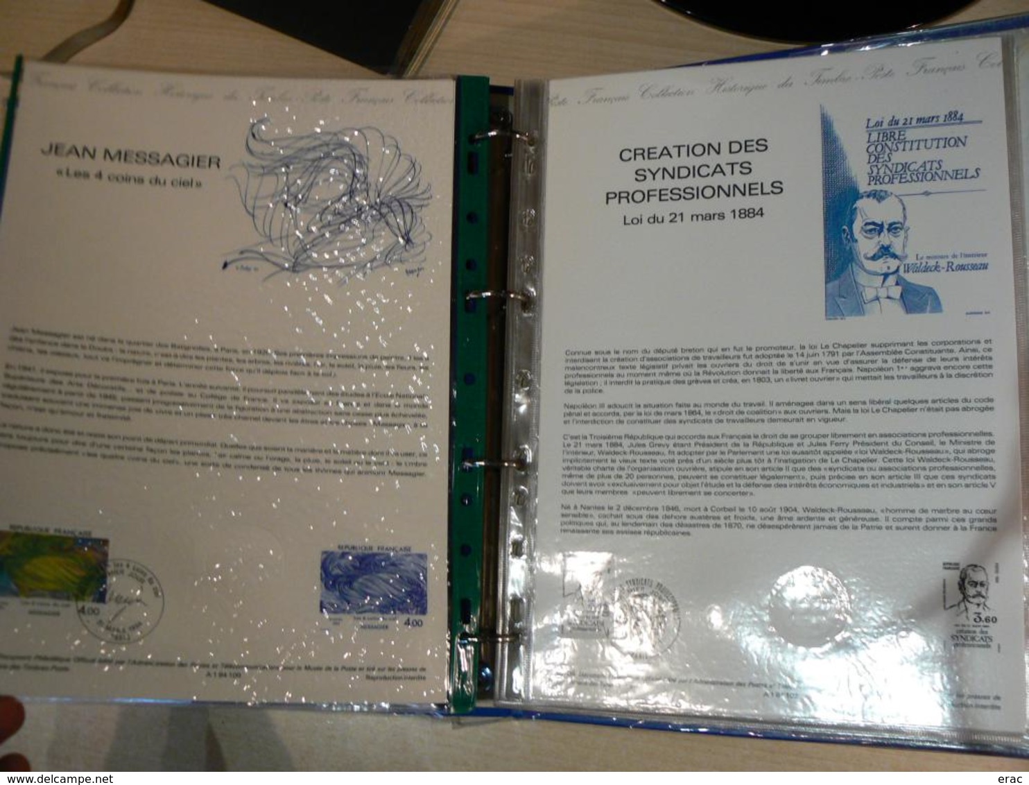 FRANCE - Documents Officiels de la Poste - 1982, 1983, 1984 - Trois classeurs