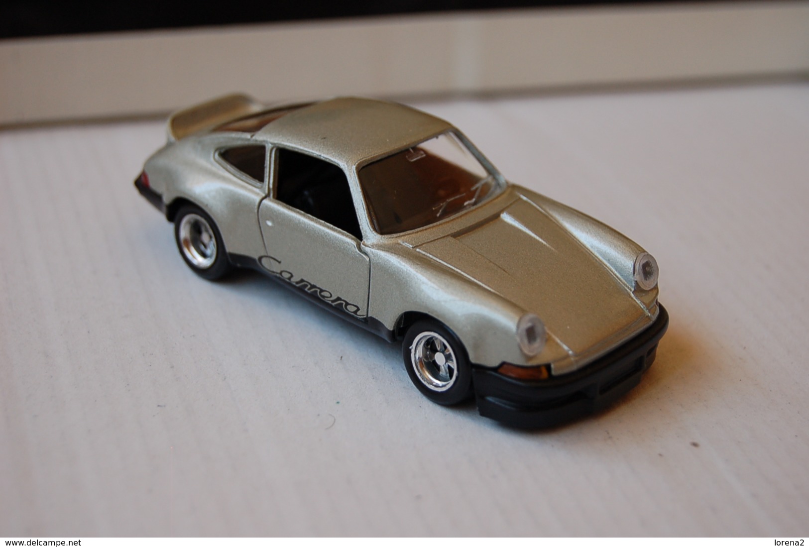 Coche Porsche Carrera RS. 1/43. Solido. Ref. 31-151 - Solido