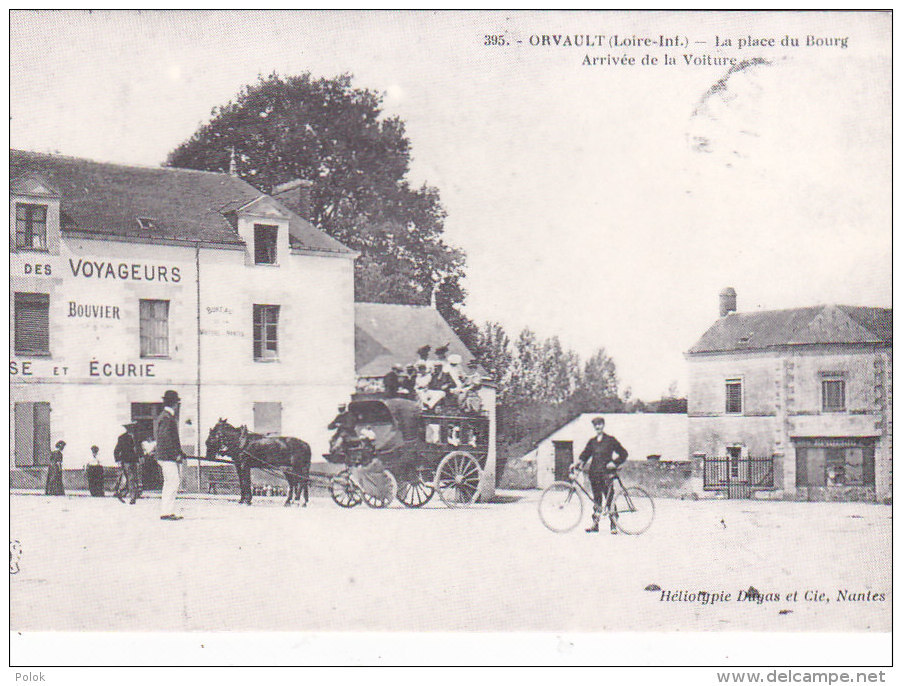 Aw - Réédition En 1986 - ORVAULT - La Place Du Bourg, Arrivée De La Voiture (tirage Limité à 500 Ex.) - Orvault