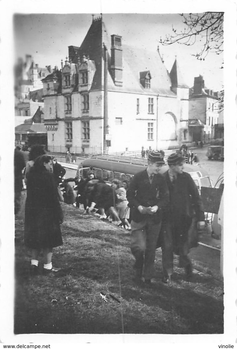 3PIE-Z Fo-19-3191 : PHOTO A AMBOISE. INDRE ET LOIRE. - Places