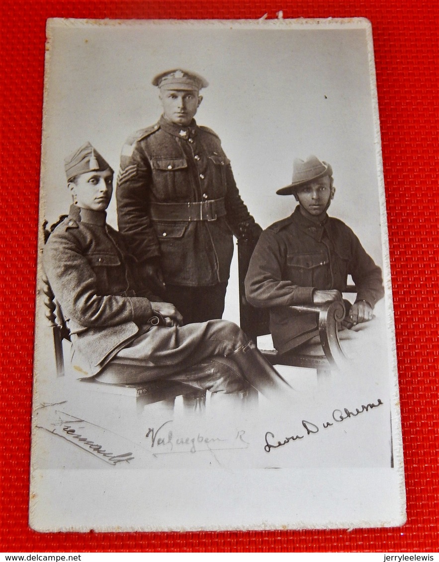 MILITARIA  - ARMEE BELGE  -  Photo De Soldats Belges  (Photographe Frémault - Etterbeek) - Uniformes