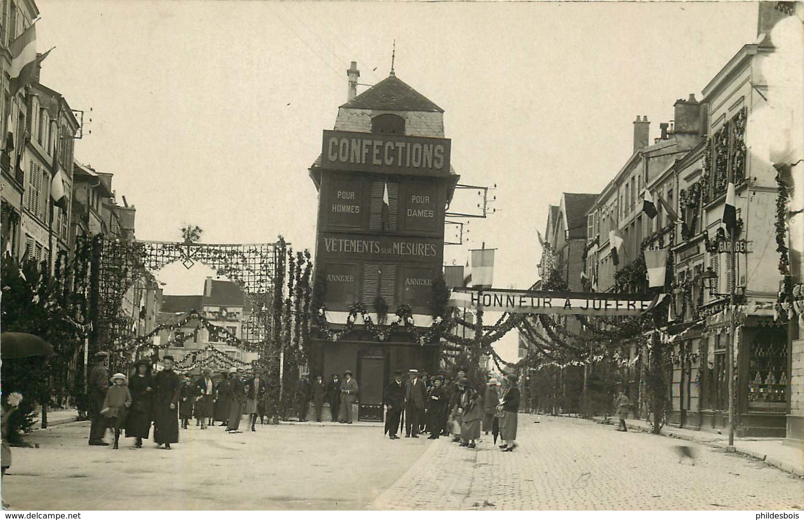 AUBE  BAR SUR AUBE (carte Photo)  Commemoration HONNEUR A JOFFRE - Bar-sur-Aube