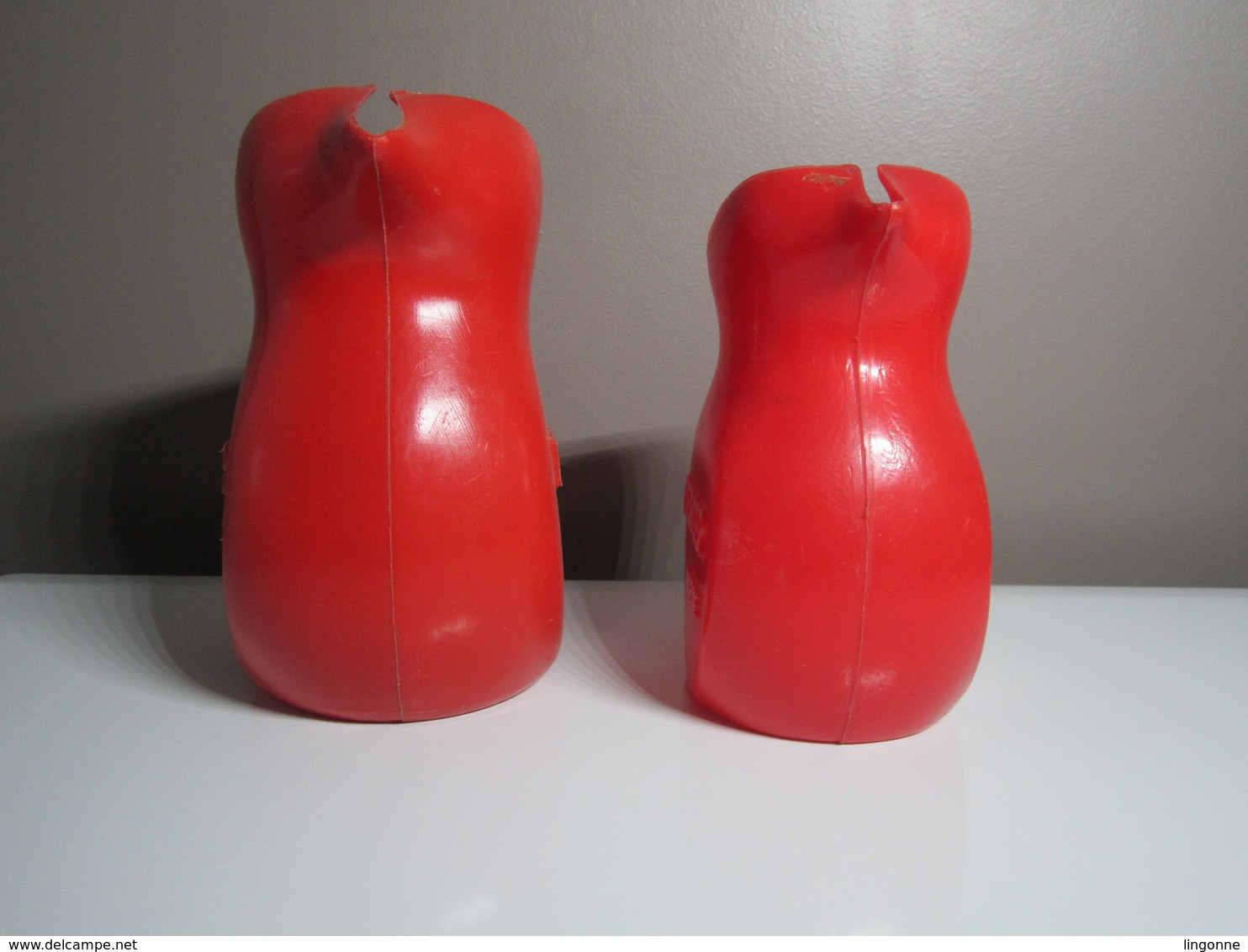 Petite Et Grande Carafe, Pichet En Plastique Rouge BERGER ANISETTE - Caraffe