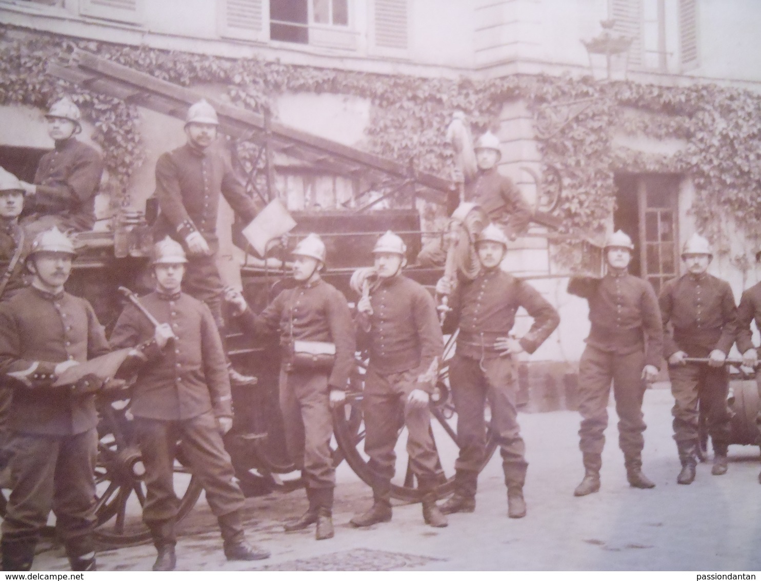 Photographie En Noir Et Blanc - Cliché L. Mulot Sis Boulevard Beaumarchais à Paris - Régiment Des Sapeurs Pompiers - Guerra, Militari