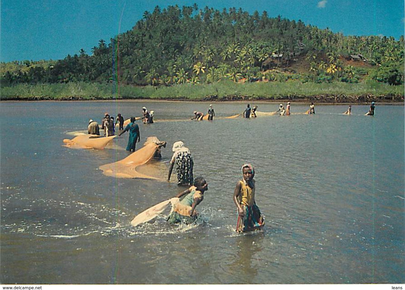 MAYOTTE - Pêche Au Djarifa Dans La Baie De CHICONI - Mayotte