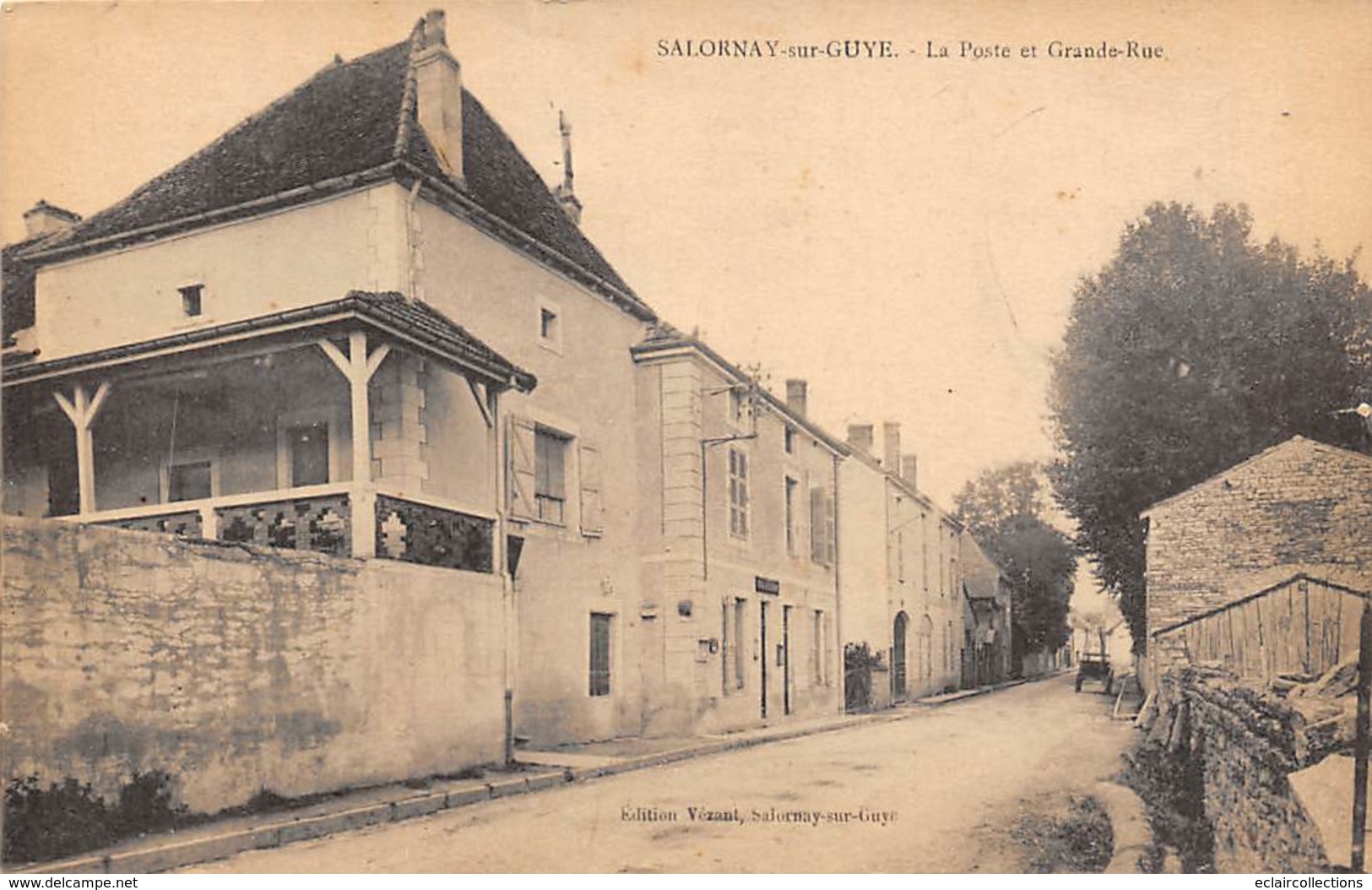 Salornay Sur Guye      71       La Poste Et Grande Rue         (voir Scan) - Otros & Sin Clasificación