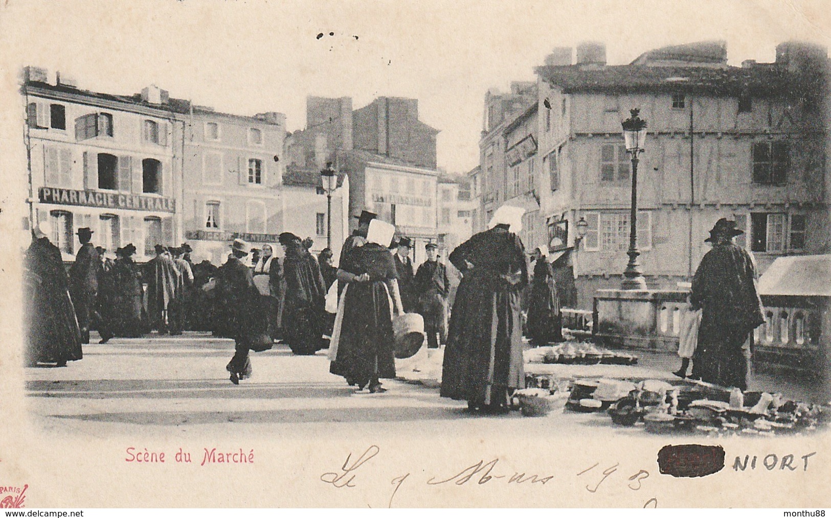 CPA 79 (Deux Sèvres) NIORT / SCENE DE MARCHE / ANIMEE +++ / PRECURSEUR - Niort