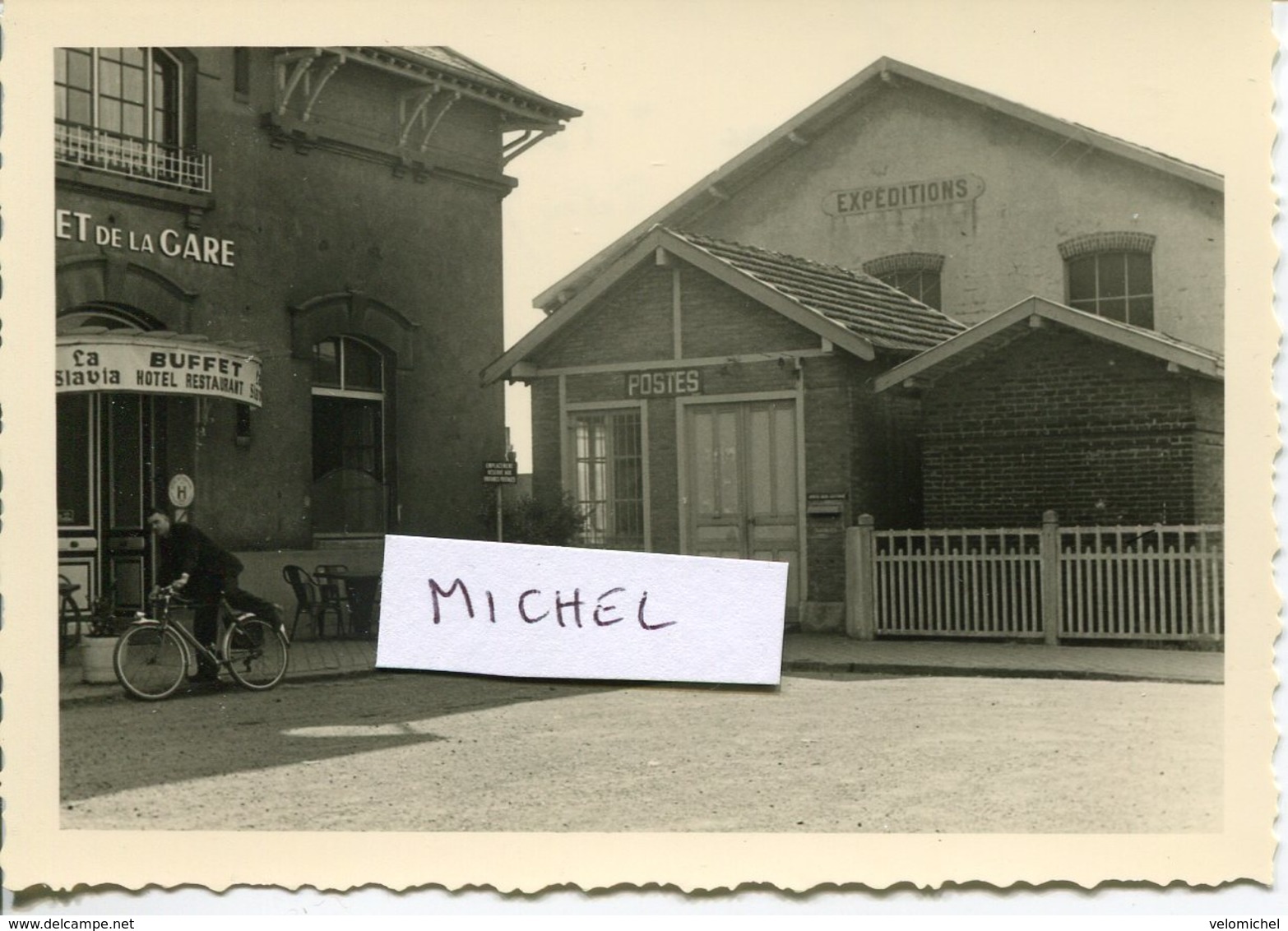 Ardennes. SEDAN. 1959 PTT. Postes Bureau Gare - Autres & Non Classés