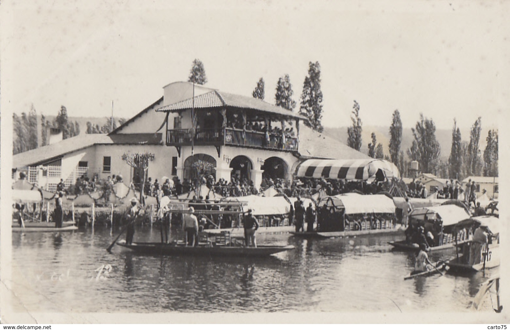 Amérique - Mexique Mexico - Xochimilco - Foto - Bâteaux Rivière Fête - Mexique