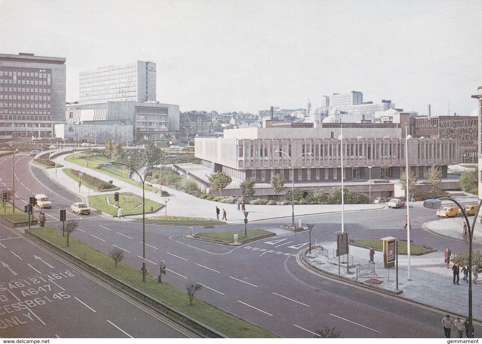 BRADFORD - LAW COURTS AND CENTRAL LIBRARY - Bradford