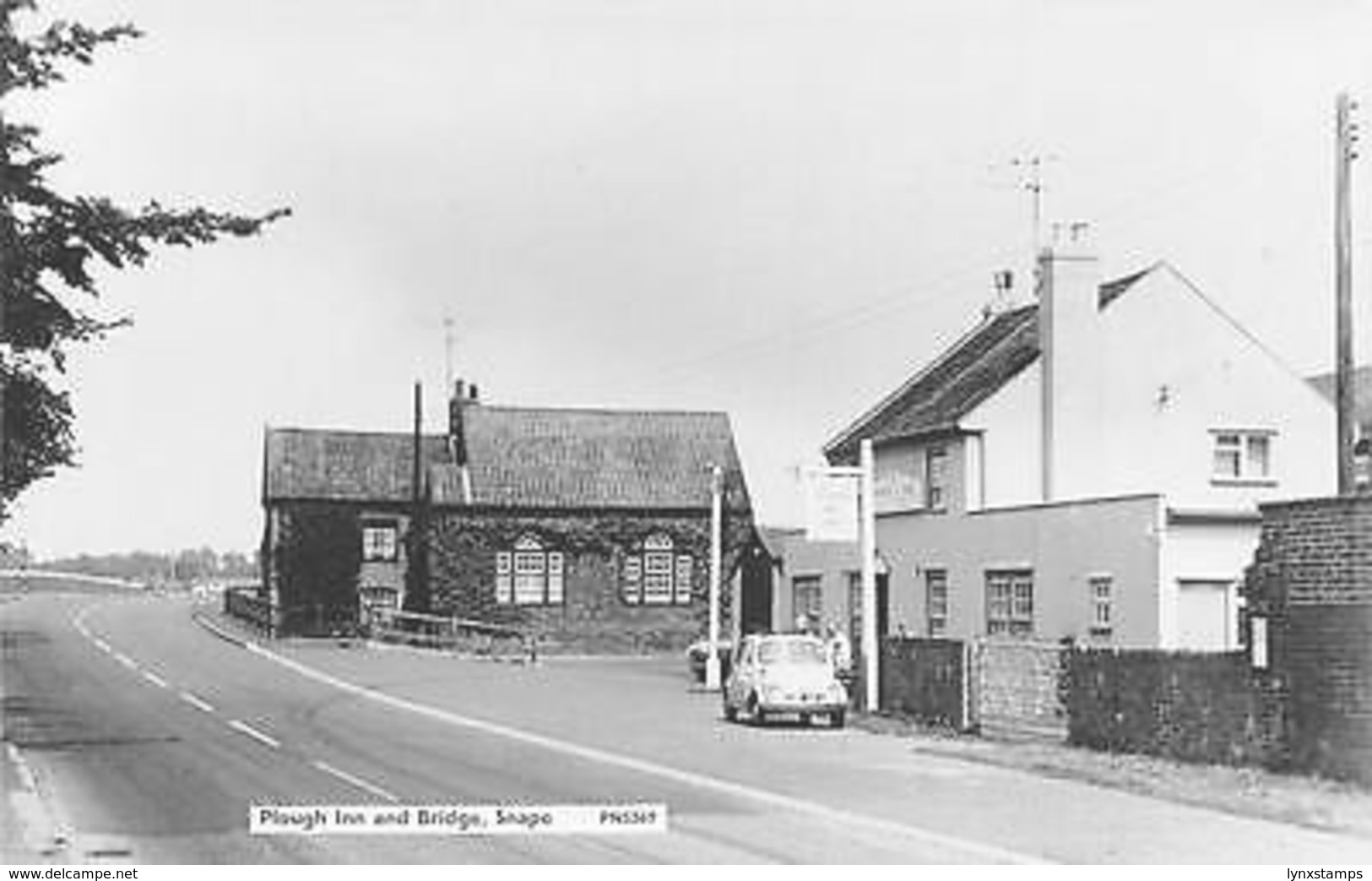 Suffolk Snape, Plough Inn And Bridge, Old Car, Voiture - Autres & Non Classés