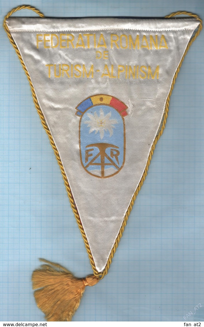 ROMANIA / Pennant / Mountaineering Tourism Federation. Coat Of Arms. Flag. - Other & Unclassified