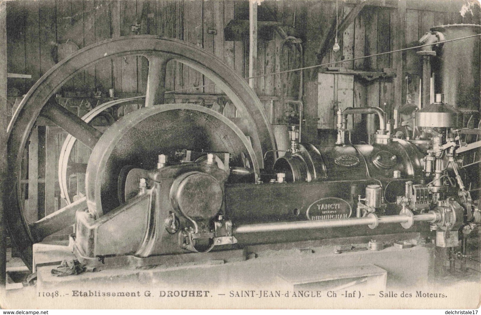 CPA SAINT JEAN D'ANGLE Ets G. Drouhet, Beau Plan Du Moteur TANCYE - Autres & Non Classés