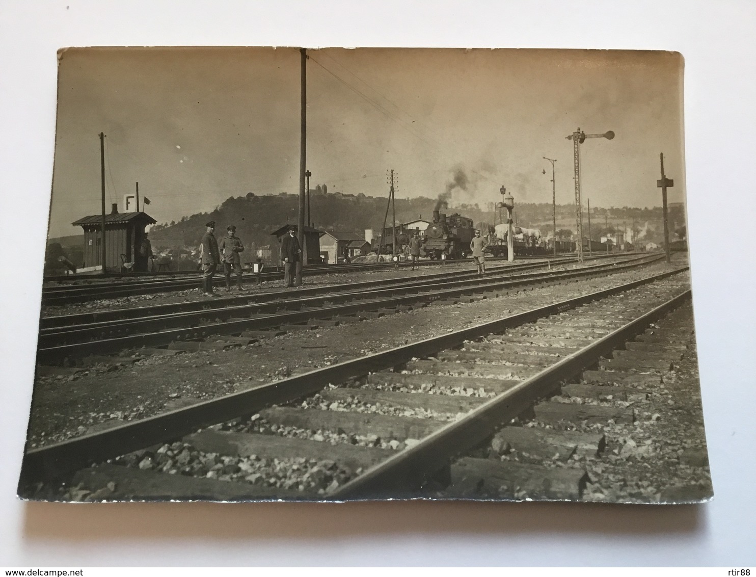 Belle Carte Photo Gare De Lorraine Occupée Par Les Allemands Avec Train 1914-18 - 1914-18