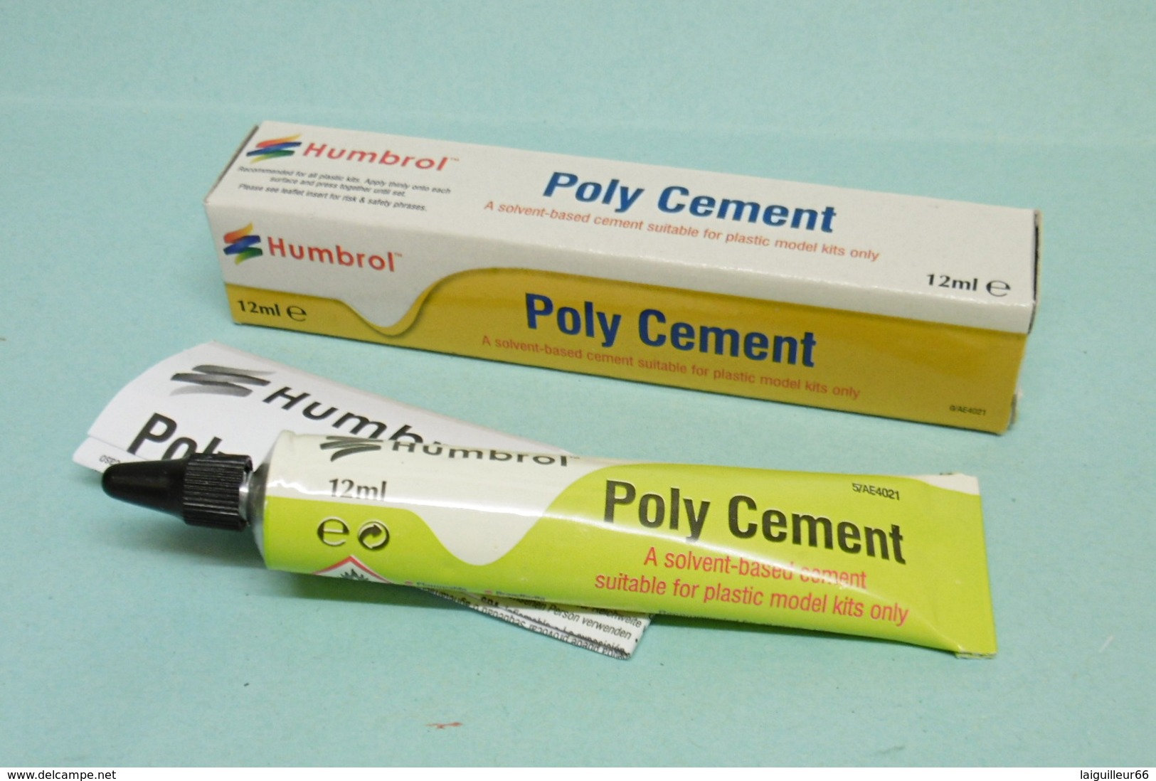 Humbrol - COLLE A PLASTIQUE EN TUBE 12 Ml Poly Cement Maquette Réf. AE4021 - Outils & Peintures