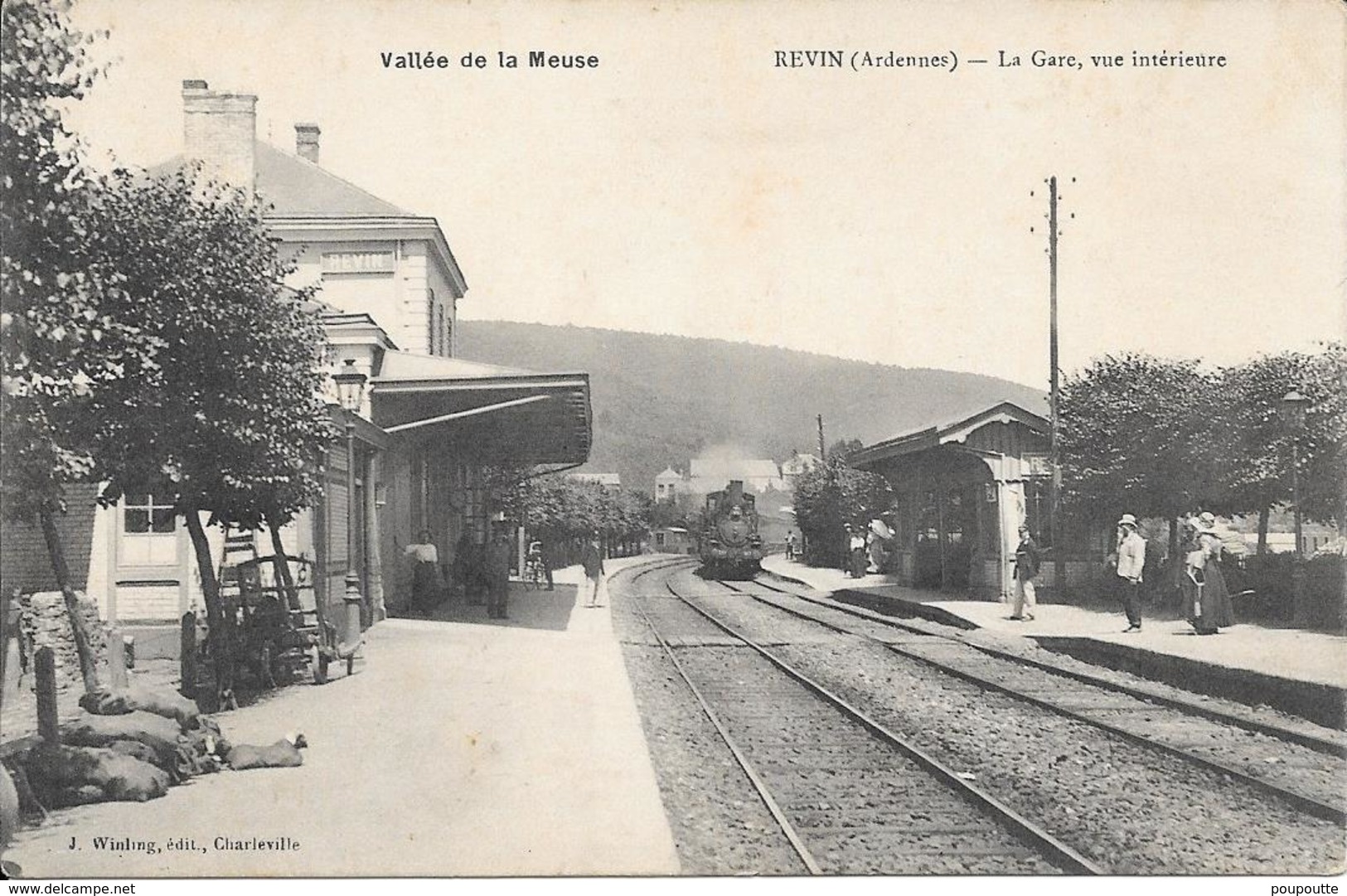 REVIN. La Gare. Vue Intérieure. - Revin