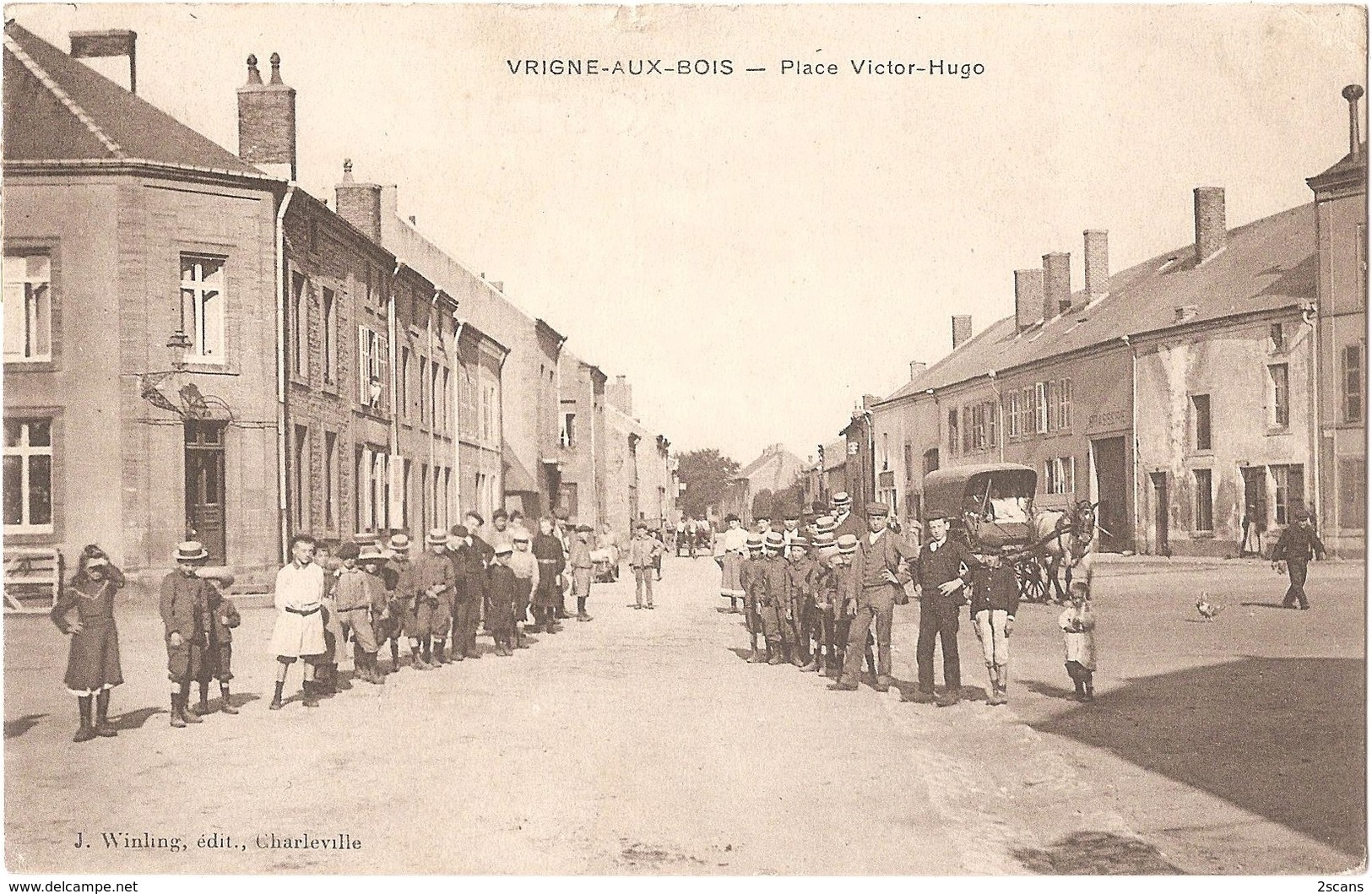 Dépt 08 - VRIGNE-AUX-BOIS - Place Victor-Hugo - (J. Winling, édit.) - Other & Unclassified