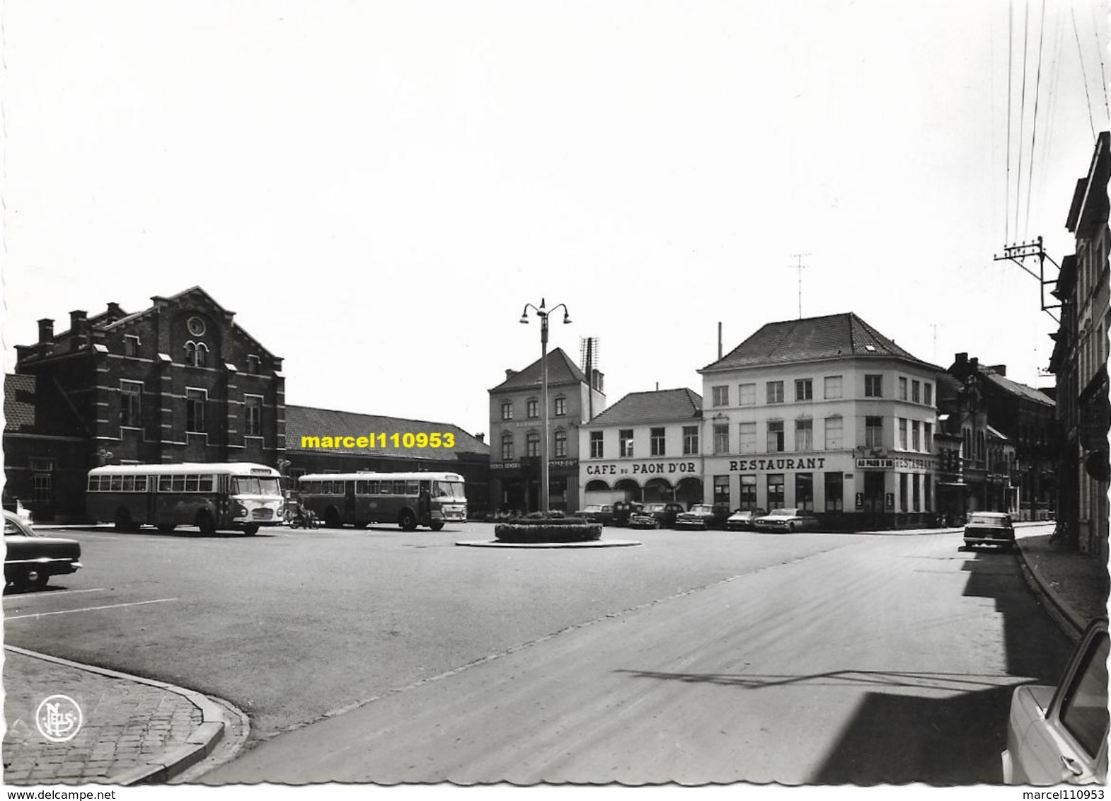 Lessines - Place De La Gare - Autobus ( Edit : Maison Foucart ) - Lessines