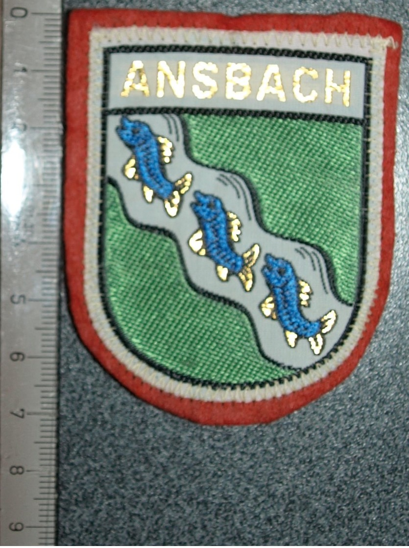 ECUSSON  TOURISTIQUE TISSUS ANSBACH - Ecussons Tissu