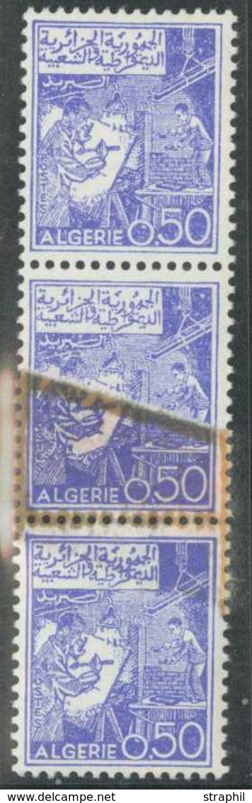 ** ALGERIE - VARIETES - ** - N°396 - 0,50 Bleu - Bde De 3 Vertic. - Impression S/raccord - TB - Vide