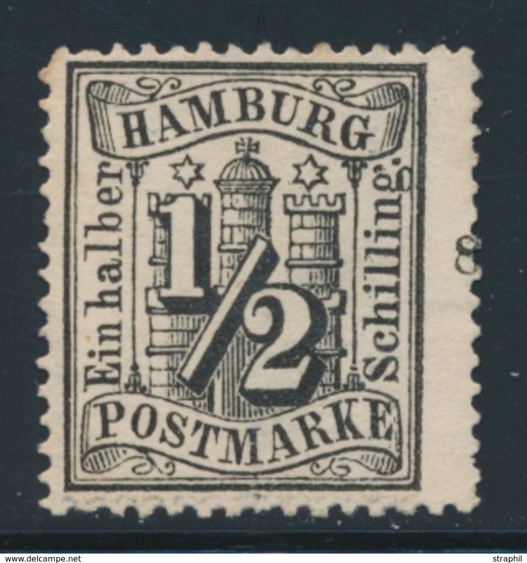 (*) HAMBOURG - (*) - N°13 - ½ S. Noir - Chiffre "8" Côté Droit - TB - Hambourg