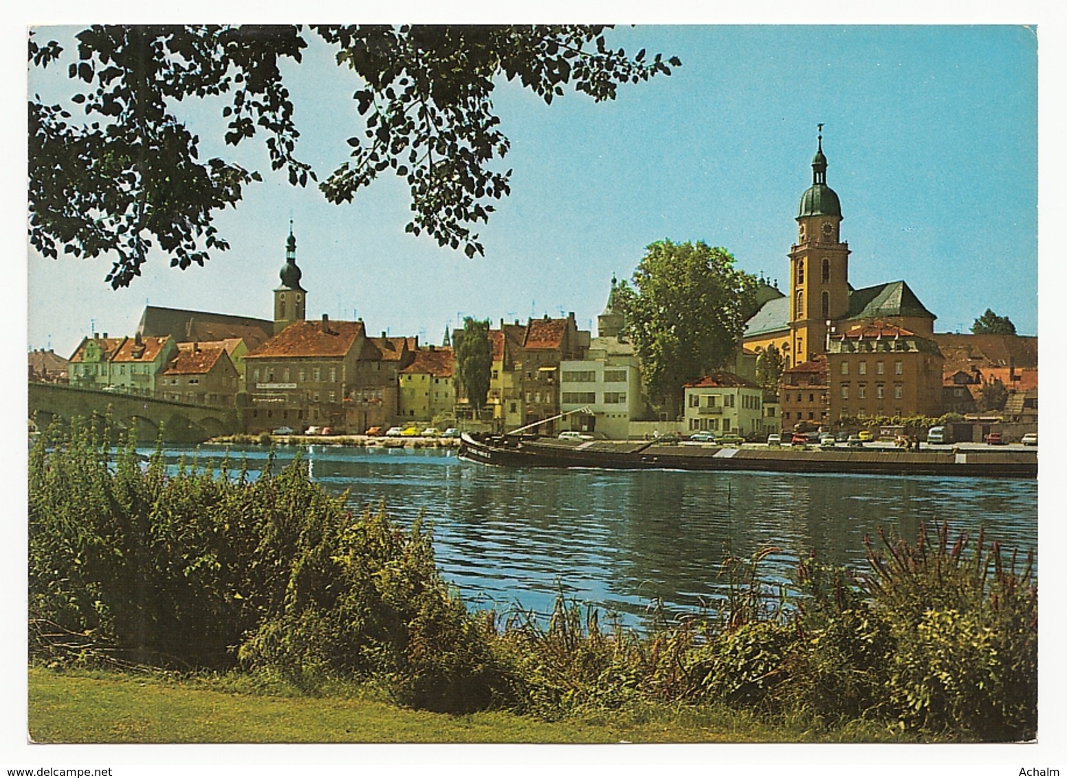 Kitzingen Am Main - Blick Auf Die Altstadt Mit Der Kath. Stadtpfarrkirche St. Johannes Und Der Evang. Petrinikirche - Kitzingen