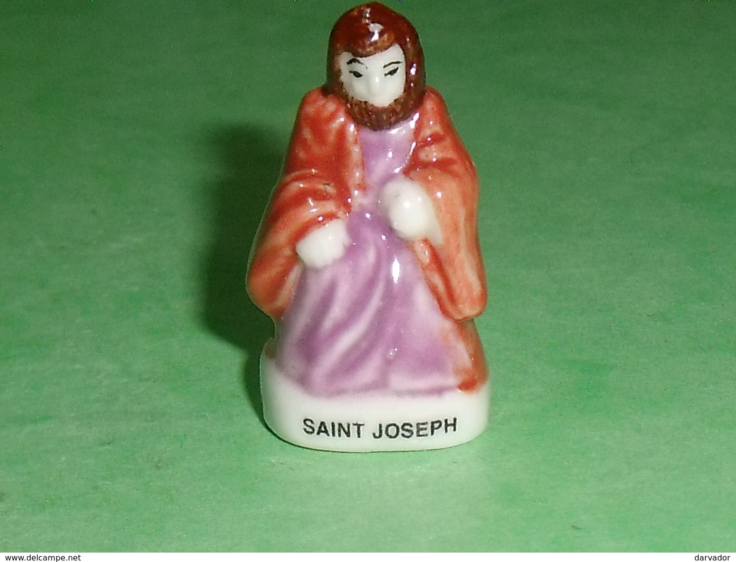 Fèves / Santons : Roi Mage , Saint Joseph   T48 - Santons