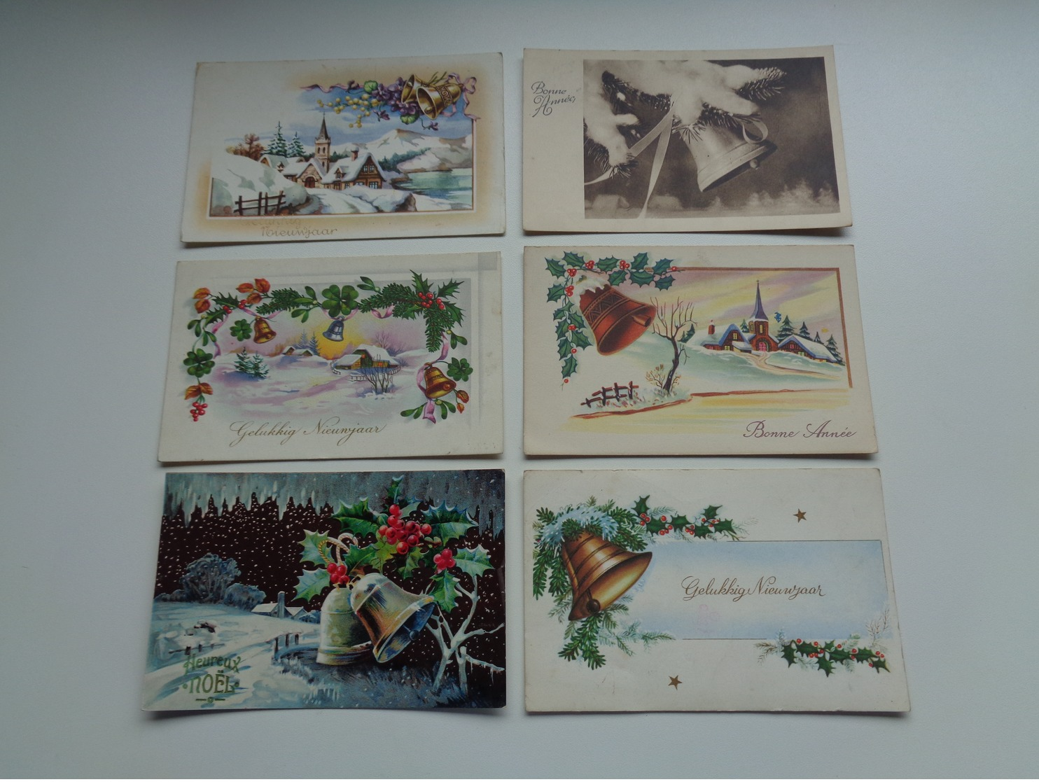 Beau lot de 60 cartes postales de fantaisie  cloches  cloche    Mooi lot van 60 postkaarten fantasie  klokken  klok