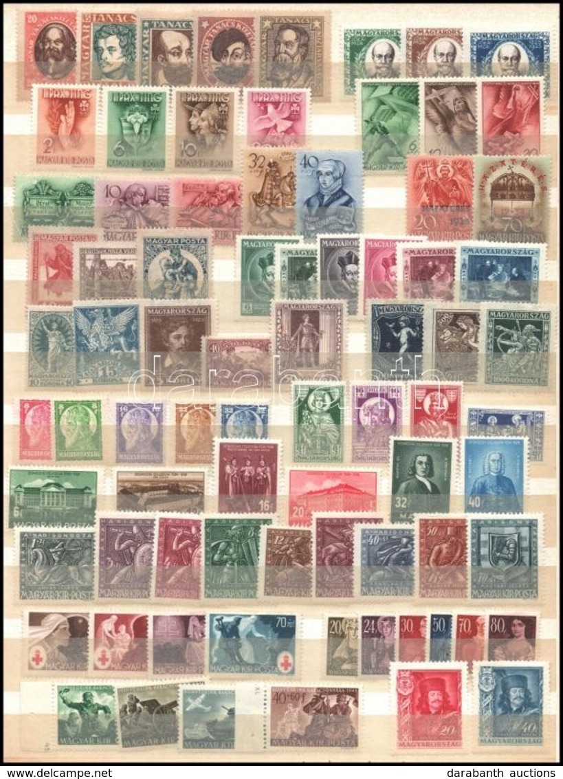 ** * 1919-1943 109 Db Bélyeg + 2 Db Blokk Kétoldalas A4-es Berakólapon - Other & Unclassified