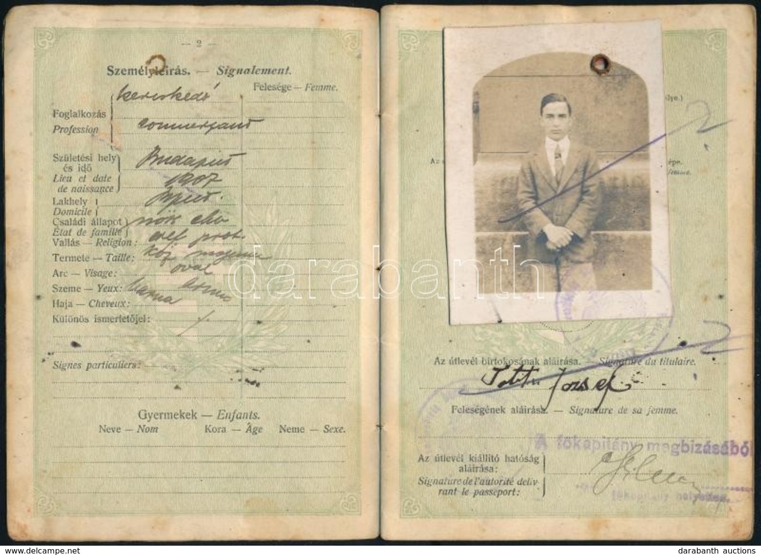 1927-1928 Magyar Királyság Fényképes útlevele Kereskedő Részére, Osztrák Bejegyzéssel.+1939 Valamint Ugyanennek A Személ - Unclassified