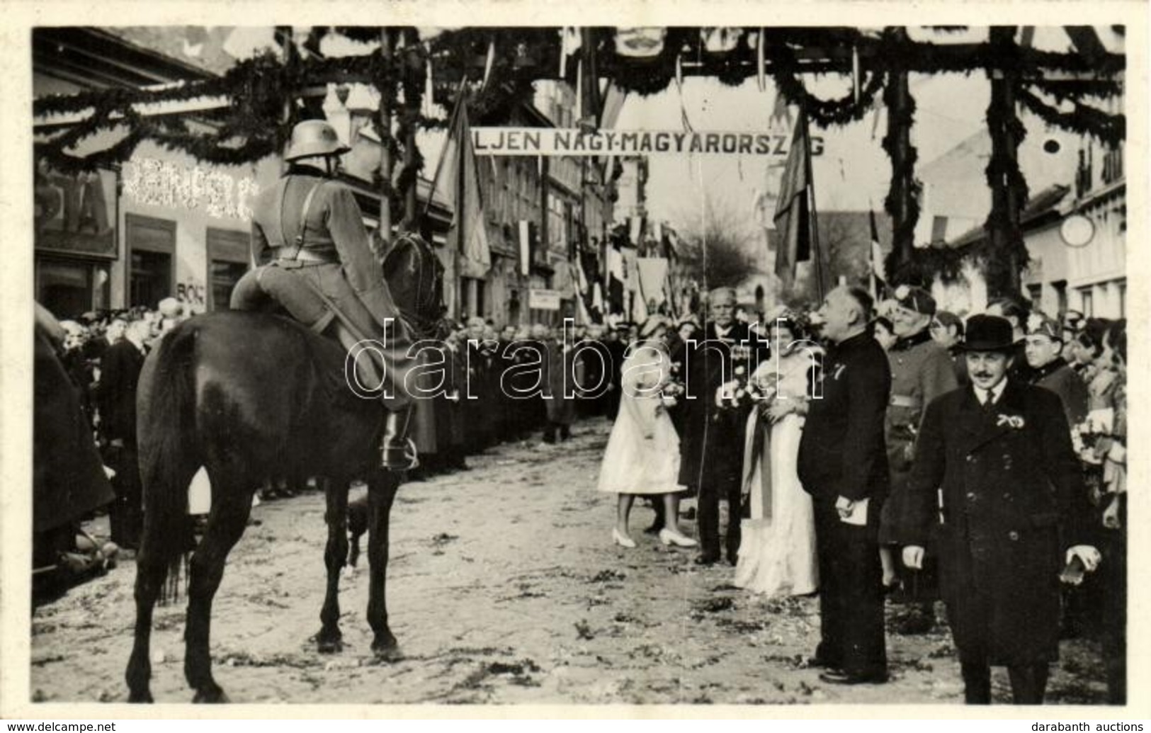 T2 1938 Losonc, Lucenec; Bevonulás, Honleányok, 'Éljen Nagy-Magyarország' Feliratos Molinó / Entry Of The Hungarian Troo - Other & Unclassified