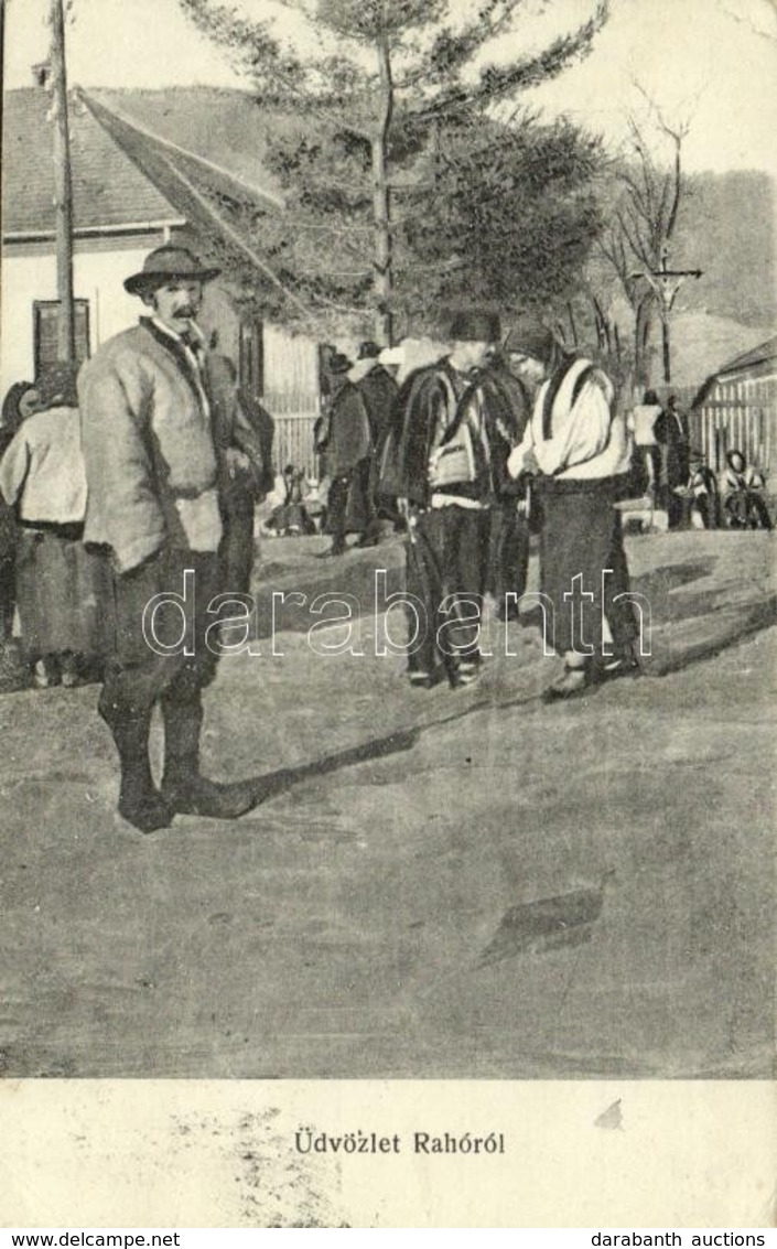 T2/T3 1924 Rahó, Rahiv, Rakhiv; Utcakép Helyiekkel, Folklór. Kiadja Feig Bernátné / Street View With Villagers, Folklore - Ohne Zuordnung