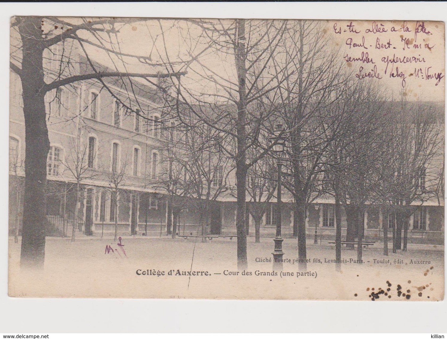 Collège D'auxerre Cour Des Grands - Auxerre