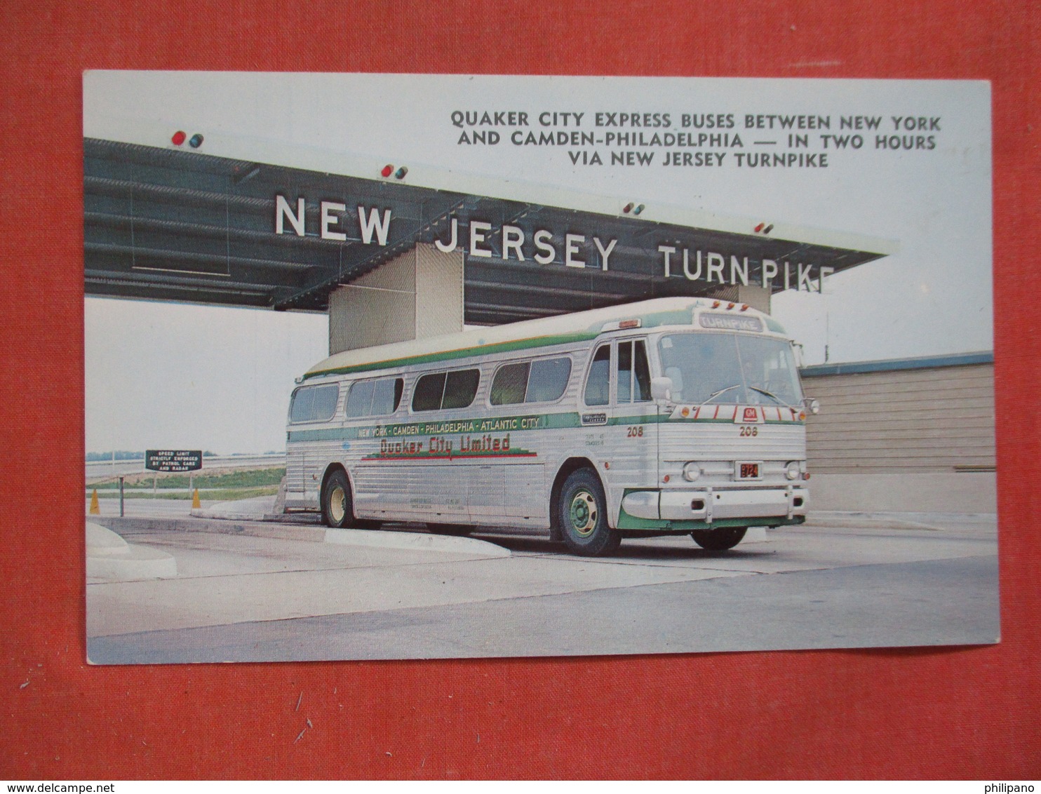 Quaker City Express Buses  NJ Turnpike        New Jersey     Ref 3745 - Paterson