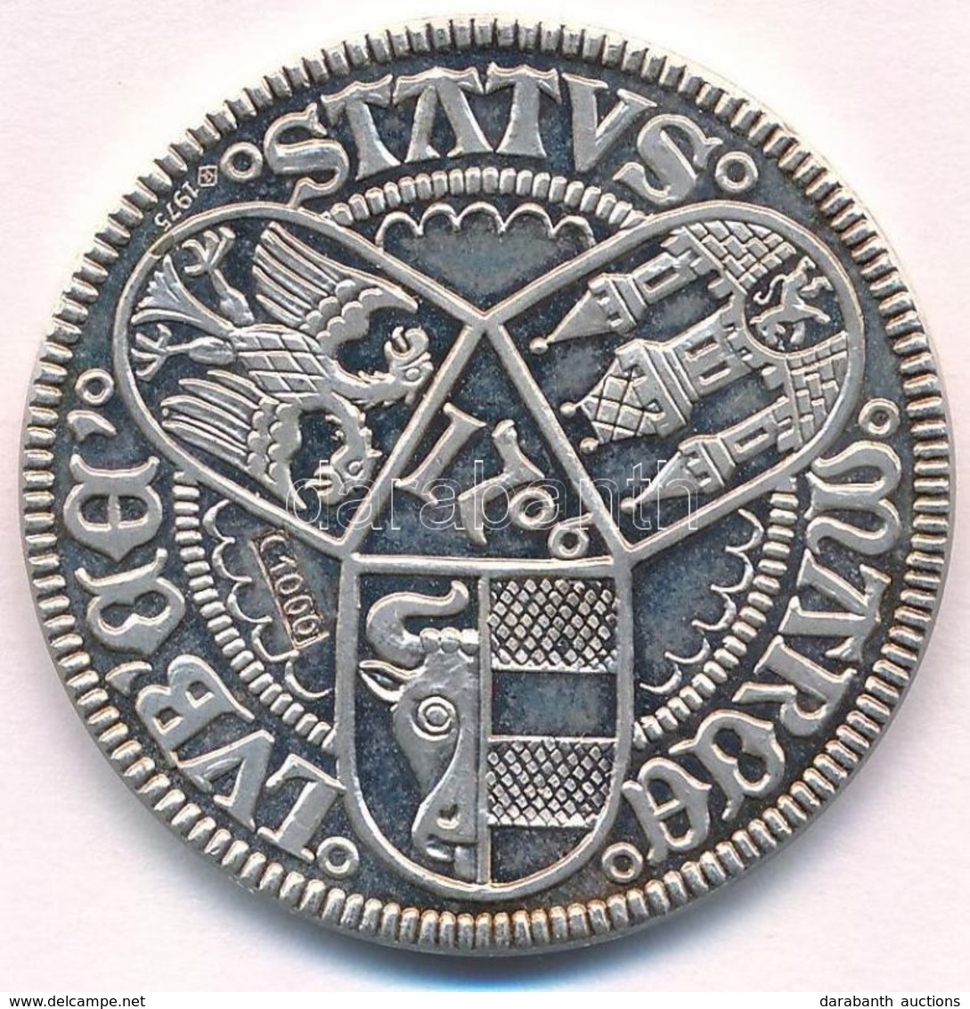 Német államok / Hamburg 1706. 1M Ag Jelzett Utánveret (17,40g/0,999/34mm) T:1 (PP)
German States / Hamburg 1706. 1 Mark  - Unclassified