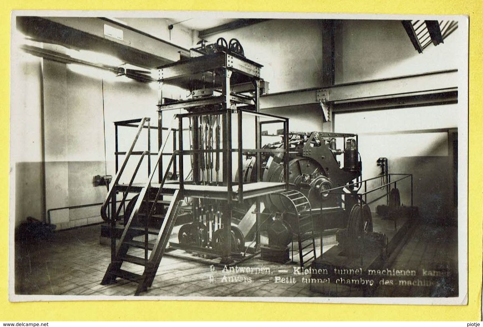 * Antwerpen - Anvers - Antwerp * (Real Photo - Lits) Kleine Tunnen Machinekamer, Tunnel Chambre Des Machines, Rare - Antwerpen