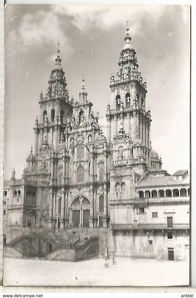 POSTAL SANTIAGO DE COMPOSTELA CON MAT HEXAGONAL CORREO AEREO - Cartas & Documentos