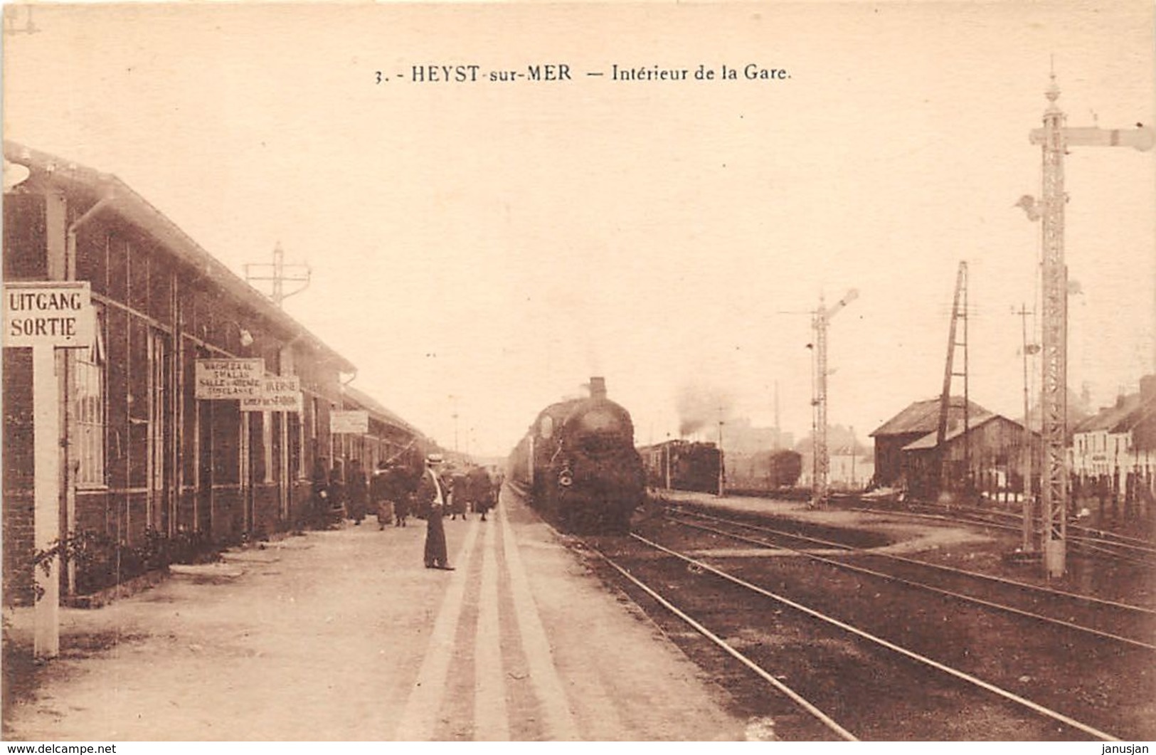 BB241 Heyst Sur Mer Interieur De La Gare Ca 1920 - Heist