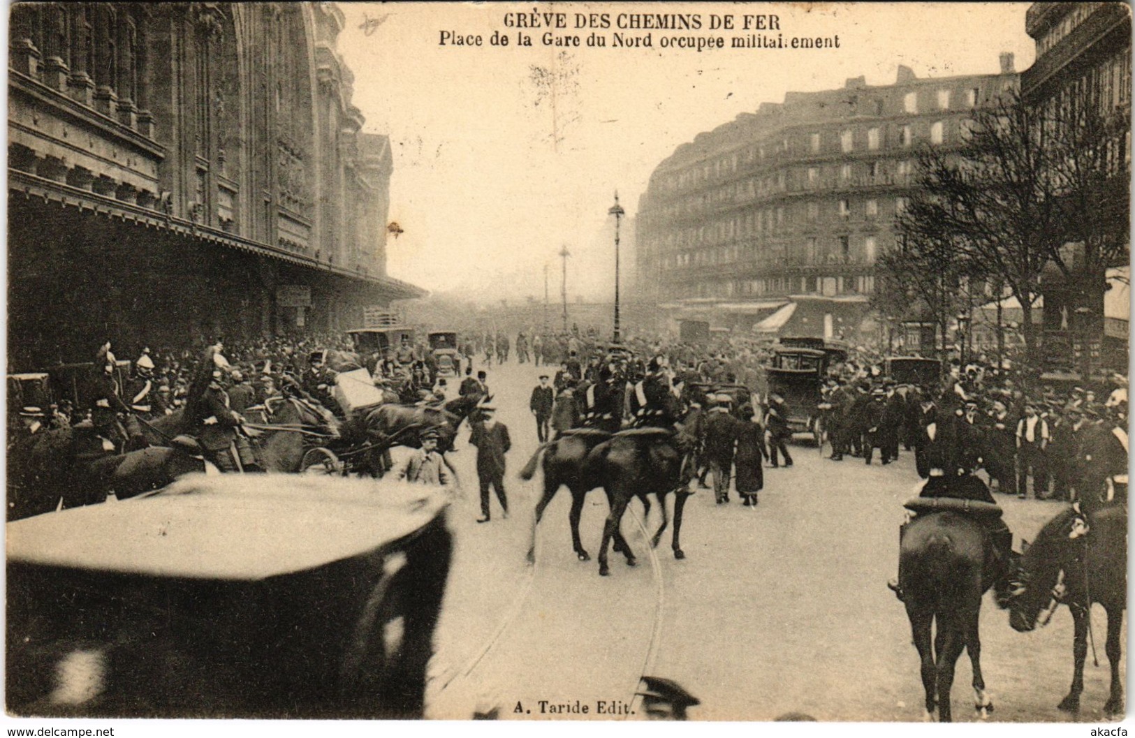 CPA PARIS Greve Des Chemins De Fer Place De La Gare Du Nord (971901) - Strikes