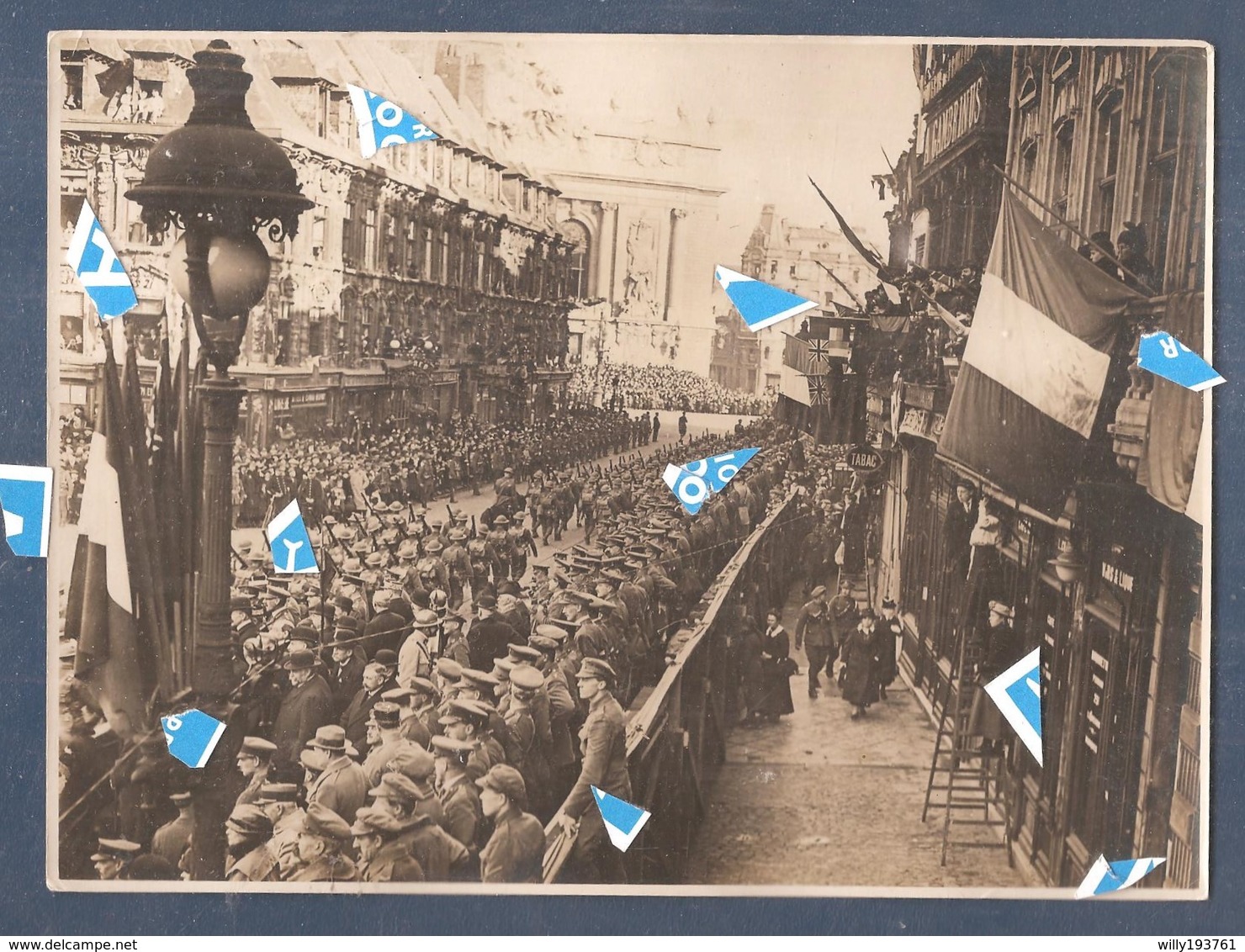 Lille Photo 1914 1918 Liberation De Lille 1918 Troops Anglais De Général Birdwood Dans La Ville Infantérie - (voire Dos) - Lille